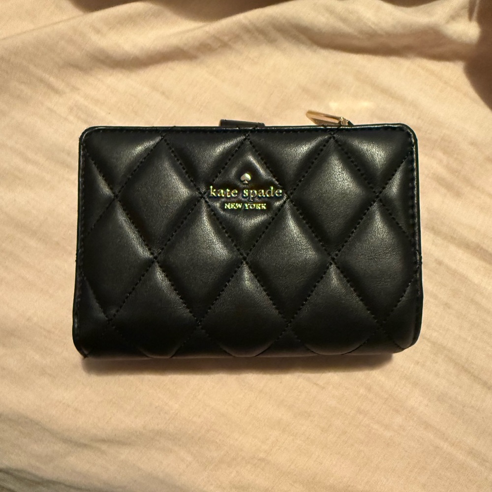 Kate spade quilted wallet